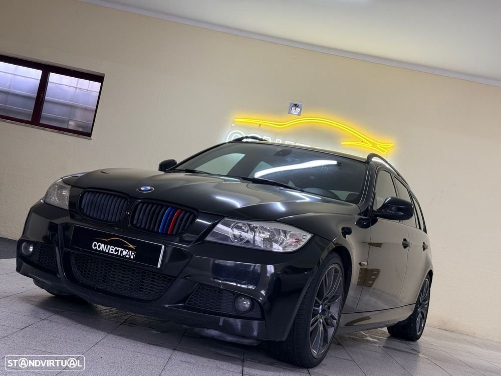 BMW 320 d Pack M - 1