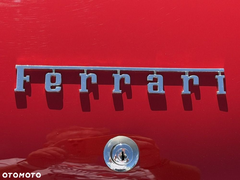 Ferrari 330 - 11
