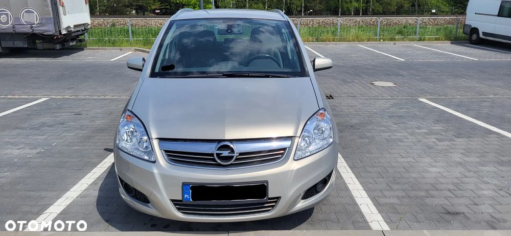 Opel Zafira 1.9 CDTI Cosmo - 3