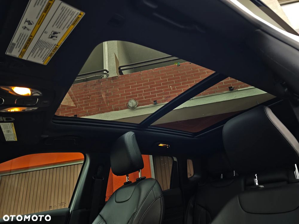 Jeep Compass - 26