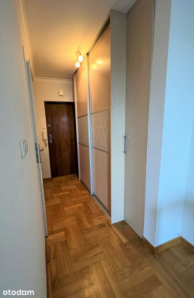 Kawalerka na Woli Metro 3min/Park/Balkon