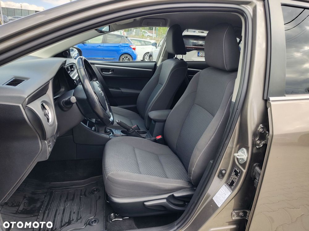 Toyota Corolla 1.6 Premium EU6 - 9