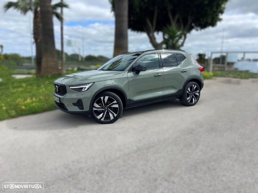 Volvo XC 40 2.0 B3 Plus Dark - 27