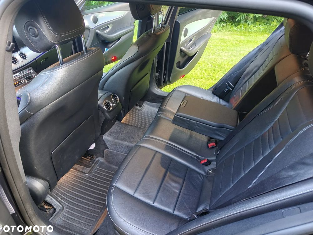 Mercedes-Benz Klasa E 300 de 9G-TRONIC - 14