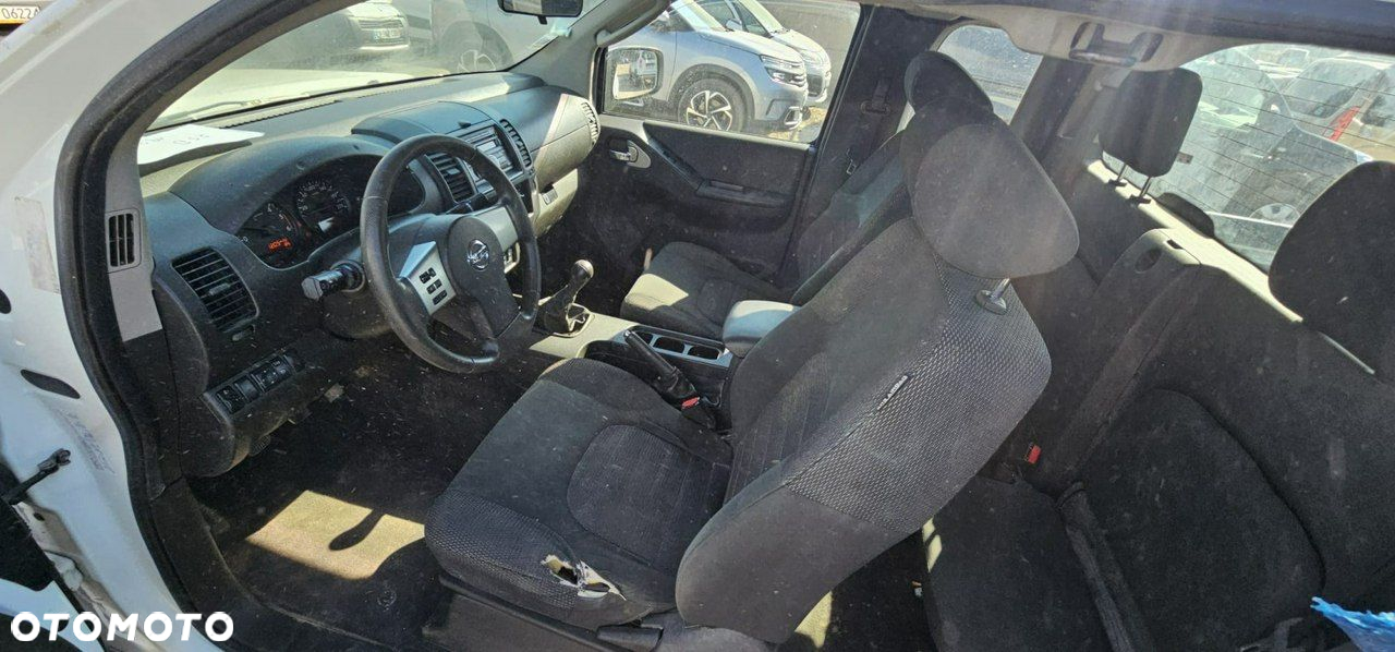 Nissan Navara - 22