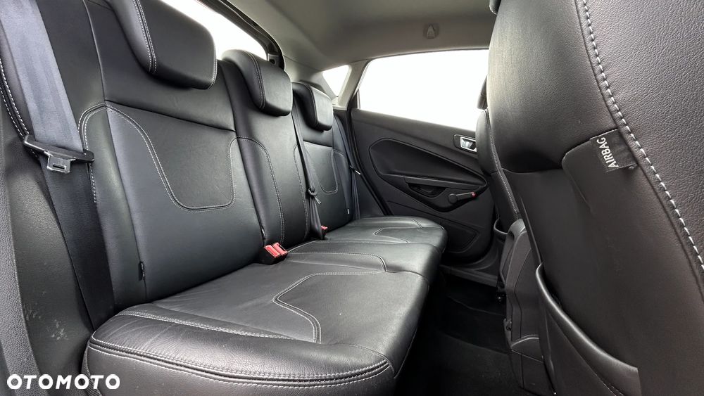 Ford Fiesta 1.0 EcoBoost Titanium X - 14