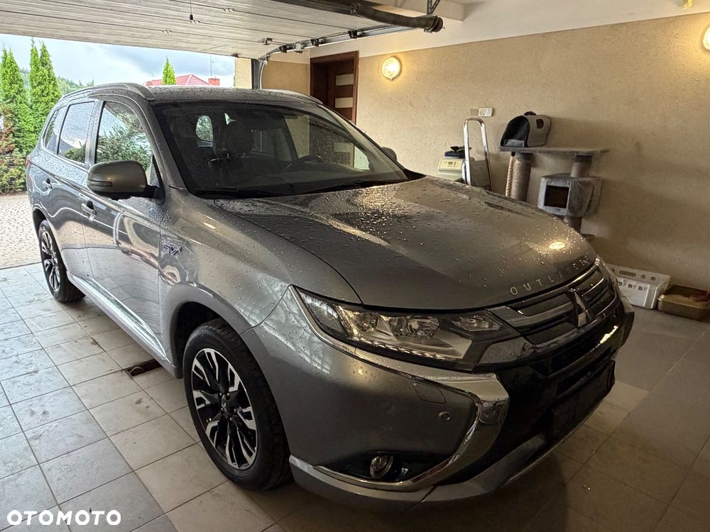 Mitsubishi Outlander Intense + - 1