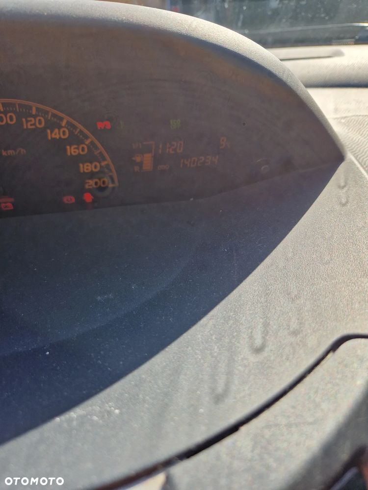 Toyota Yaris 1.33 2010 - 4