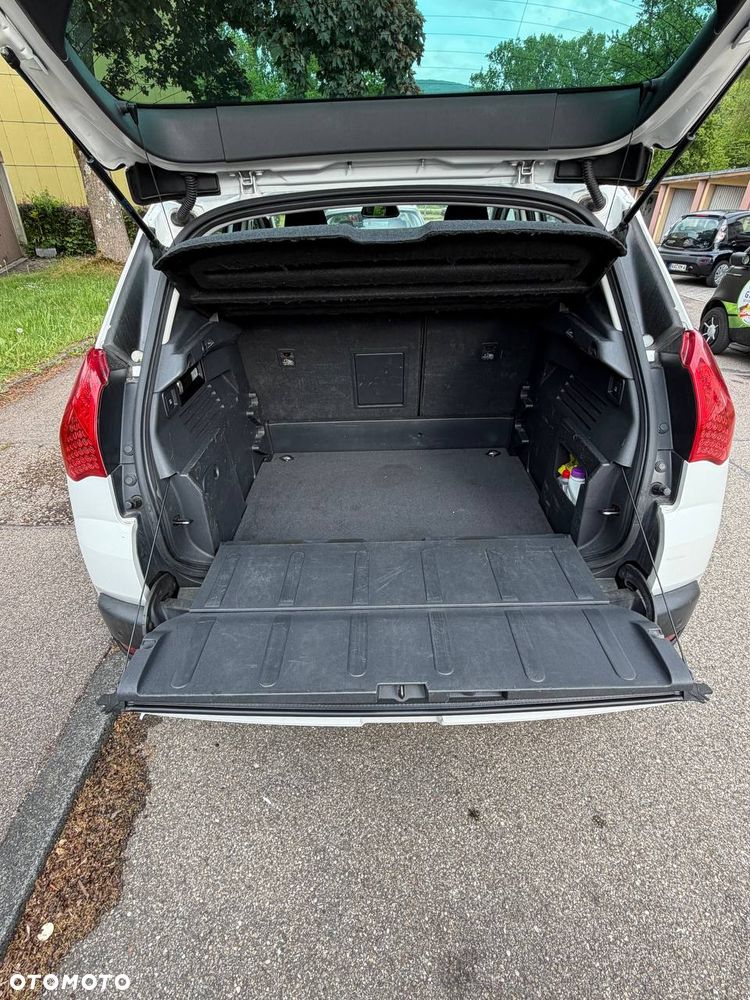 Peugeot 3008 1.6 Allure - 19