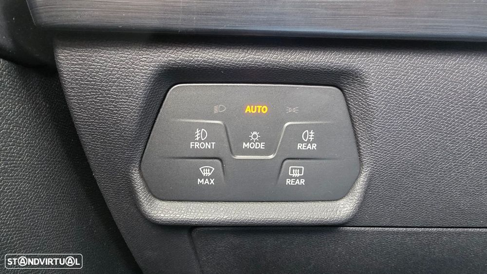 Cupra Leon ST 1.4 e-Hybrid MID DSG - 11