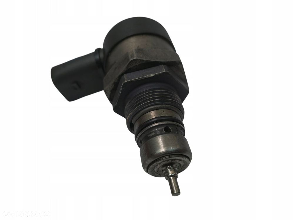 REGULATOR CIŚNIENIA PALIWA BMW E60 E61 E90 E91 E92 E93 2.0 D 0281002481 - 5