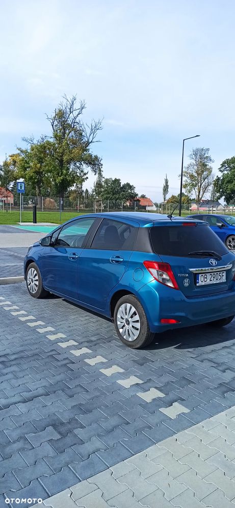 Toyota Yaris 1.33 Premium - 2