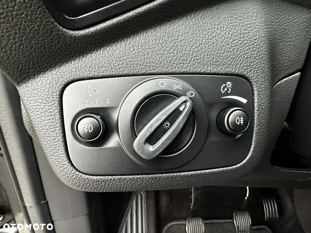 Ford Kuga 1.5 EcoBoost 2x4 Titanium - 26