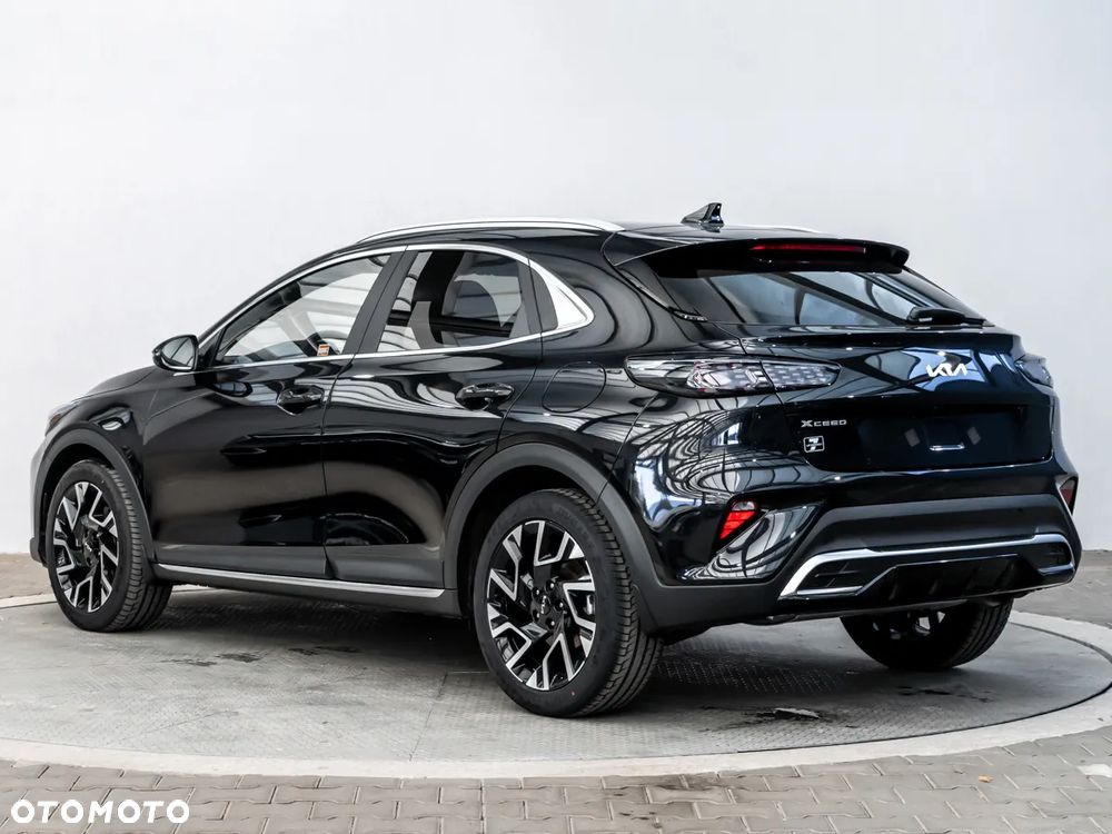Kia XCeed 1.6 T-GDI Tribute DCT - 4