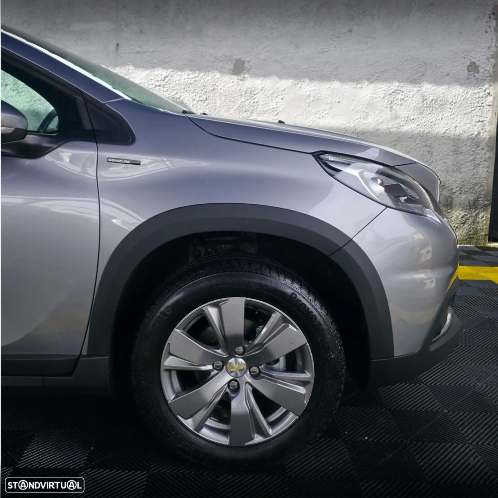 Peugeot 2008 1.2 PureTech Signature - 12