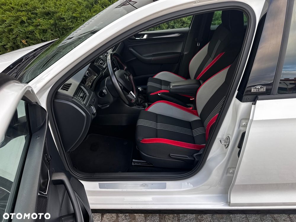 Skoda RAPID 1.0 TSI Monte Carlo - 16