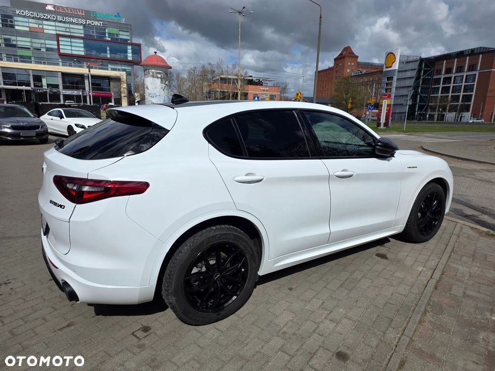 Alfa Romeo Stelvio 2.0 Turbo Veloce Q4 - 3