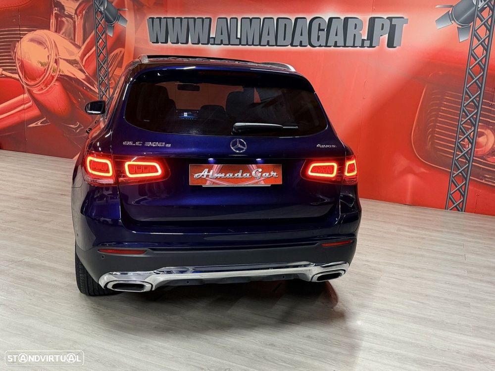 Mercedes-Benz GLC 300 e 4Matic - 4
