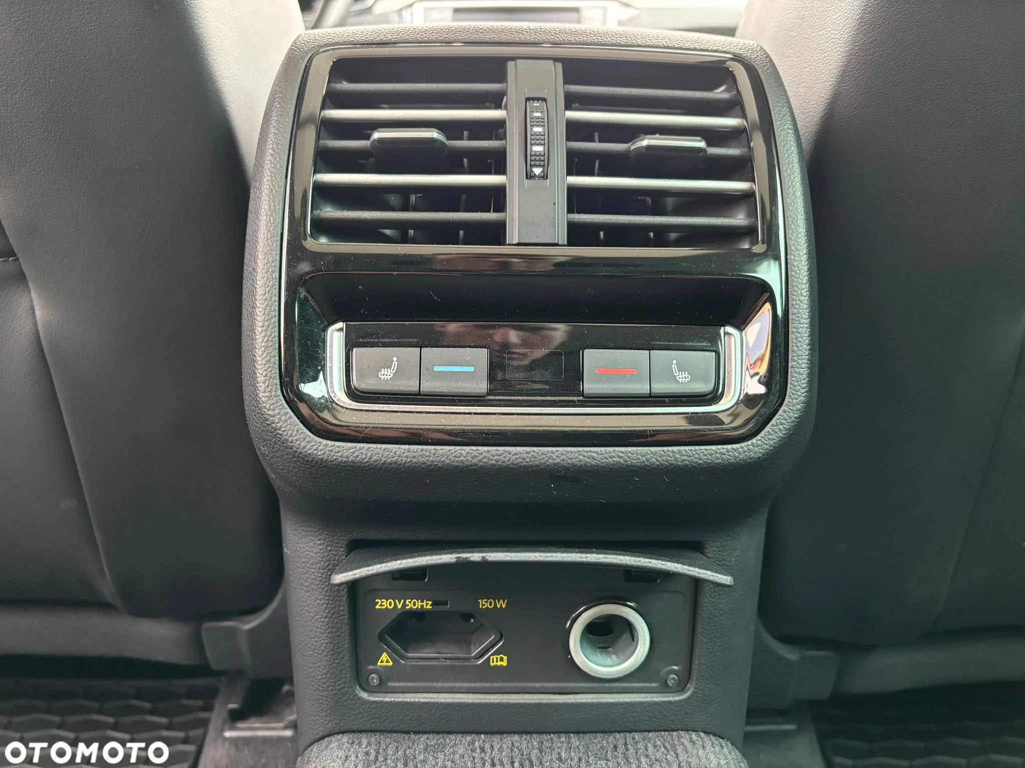 Volkswagen Passat 2.0 TDI BMT 4Mot Highline DSG - 3