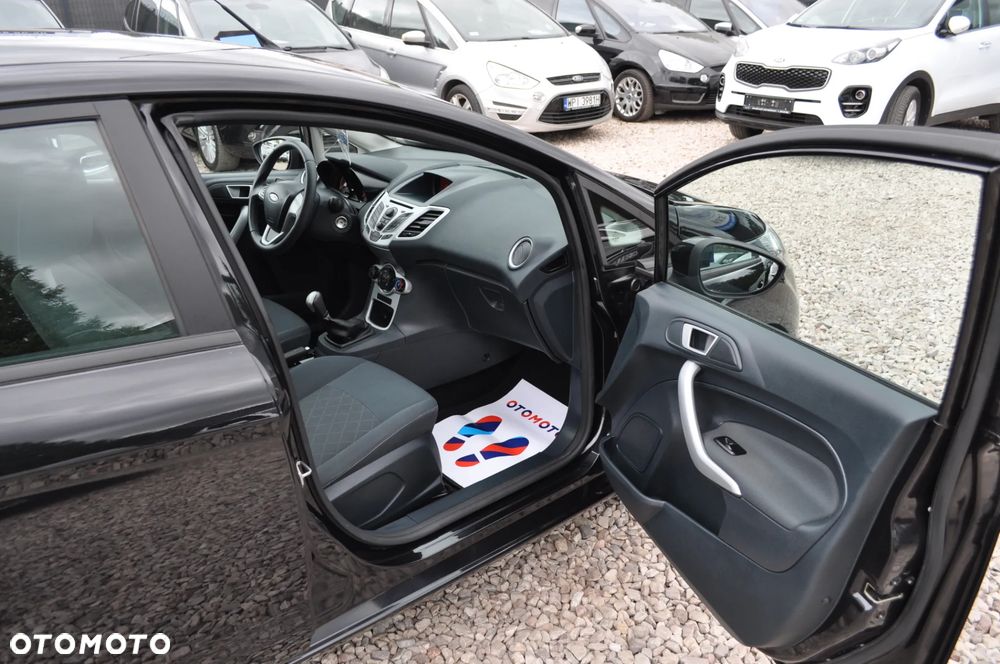 Ford Fiesta 1.25 Champions Edition - 14