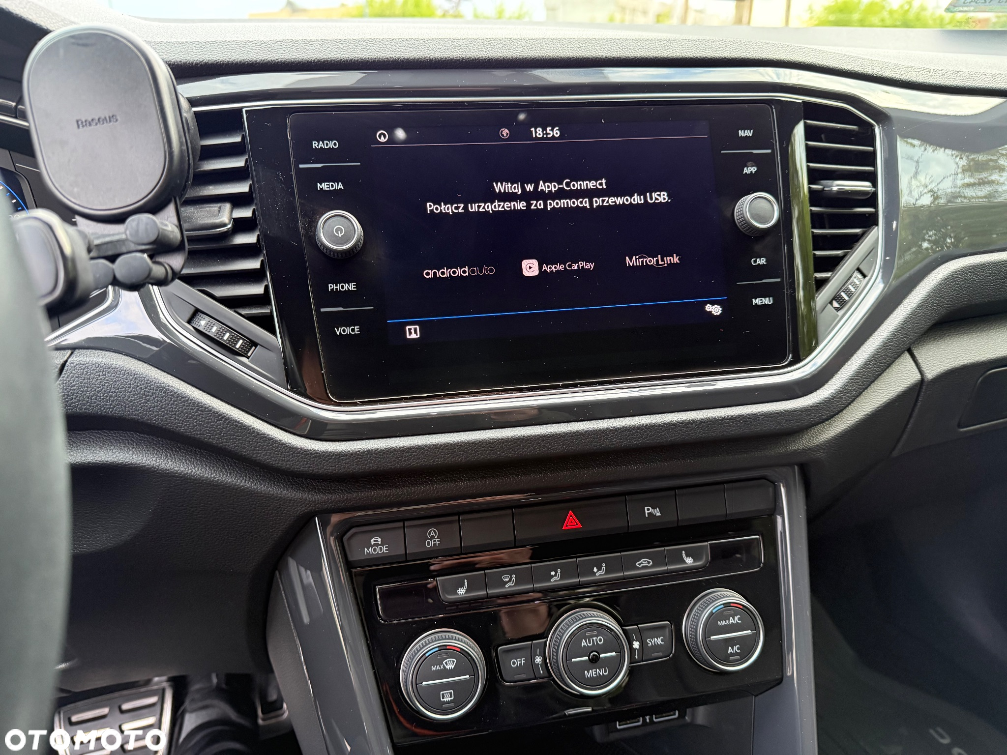 Volkswagen T-Roc 1.5 TSI ACT Premium DSG - 8