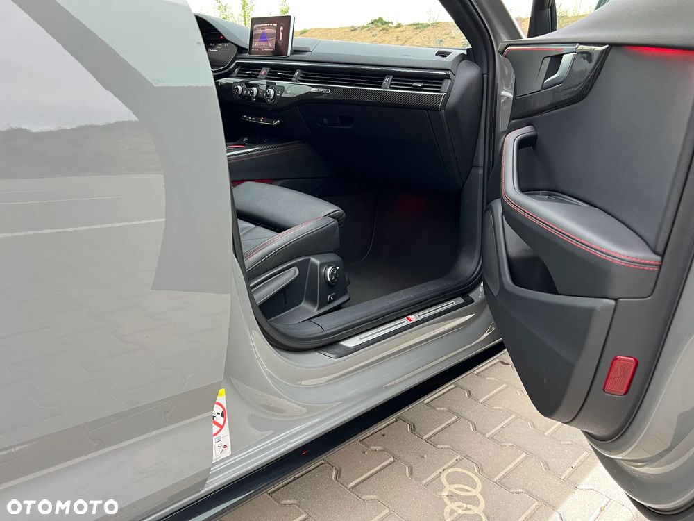 Audi A4 Avant 2.0 TDI S tronic quattro sport - 10