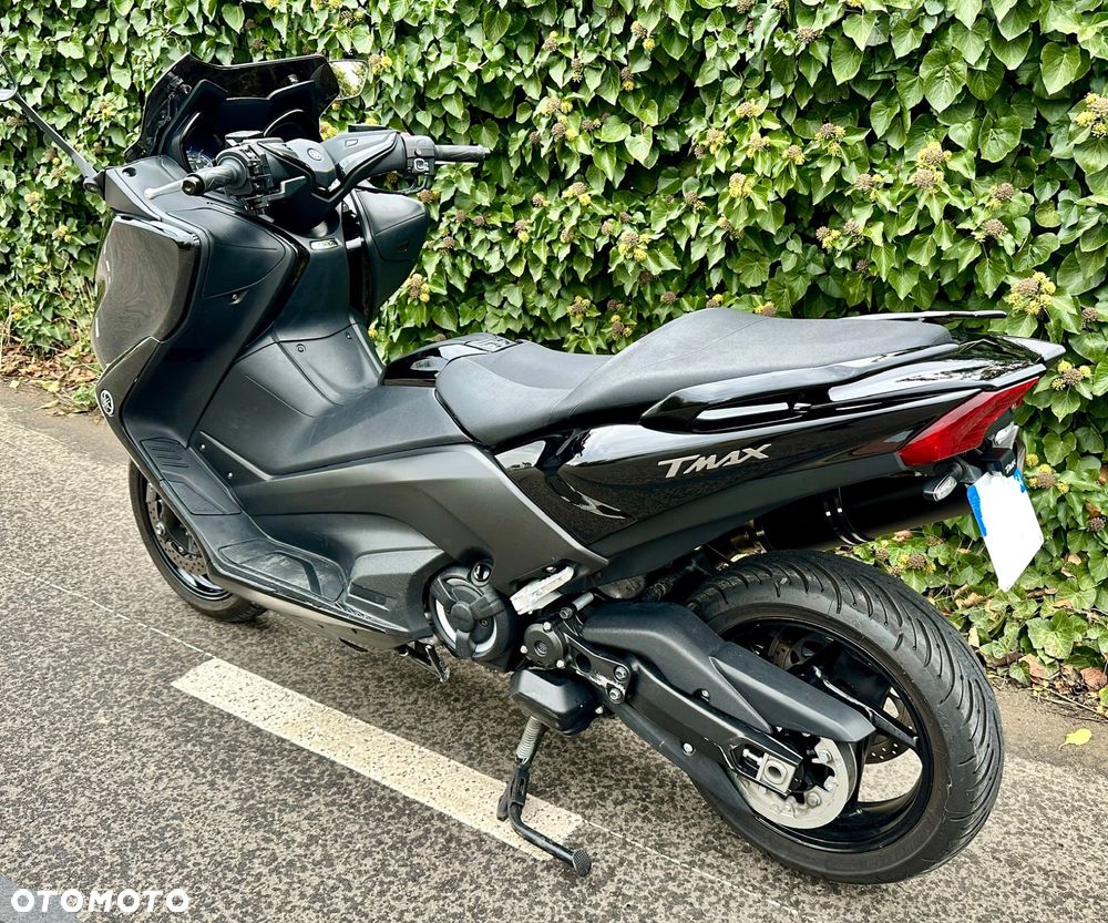 Yamaha Tmax - 10