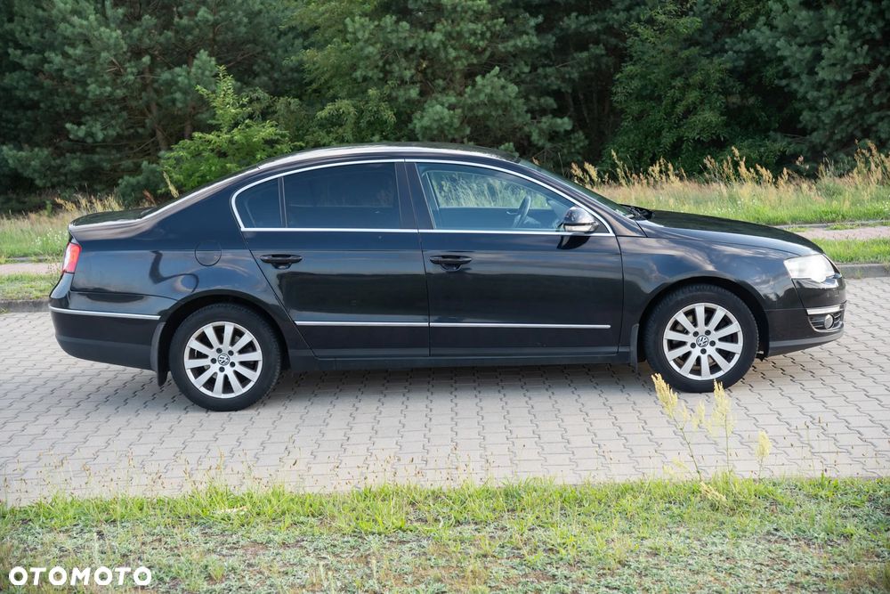 Volkswagen Passat 2.0 TDI Comfortline - 5