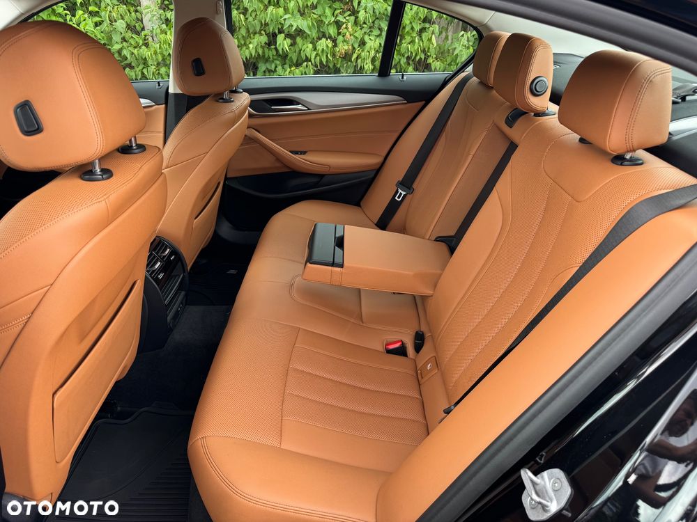 BMW Seria 5 520e M Sport sport - 18