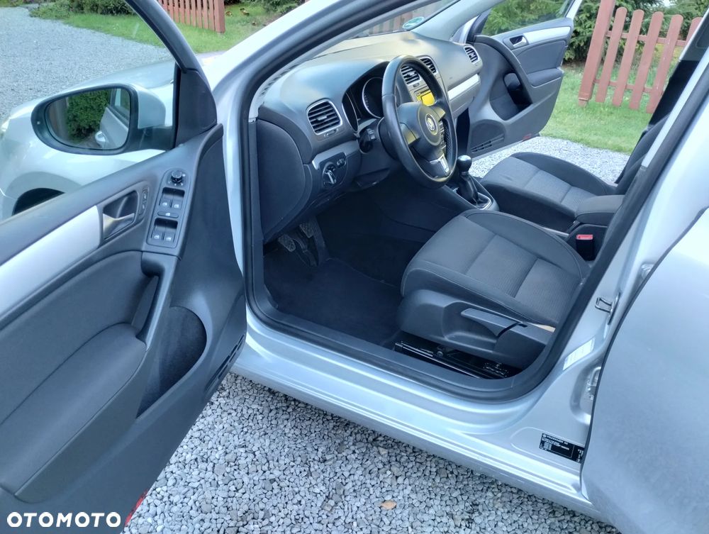 Volkswagen Golf 1.6 TDI DPF Comfortline - 19