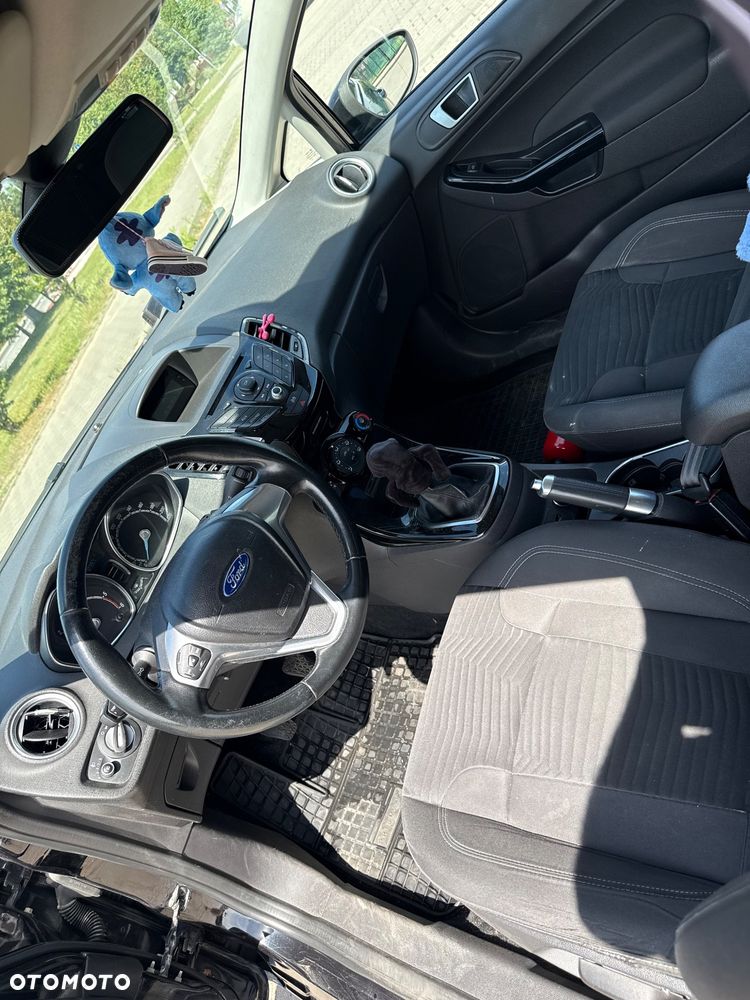Ford Fiesta 1.5 TDCi Titanium - 10