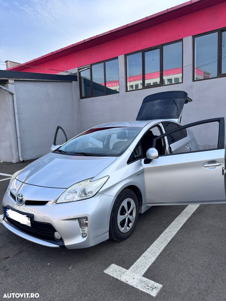 Toyota Prius HSD Sol - 1