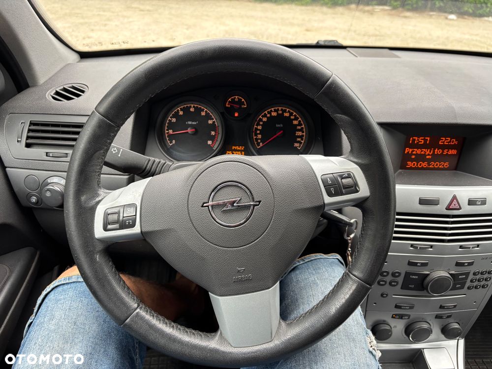 Opel Astra 1.6 - 19