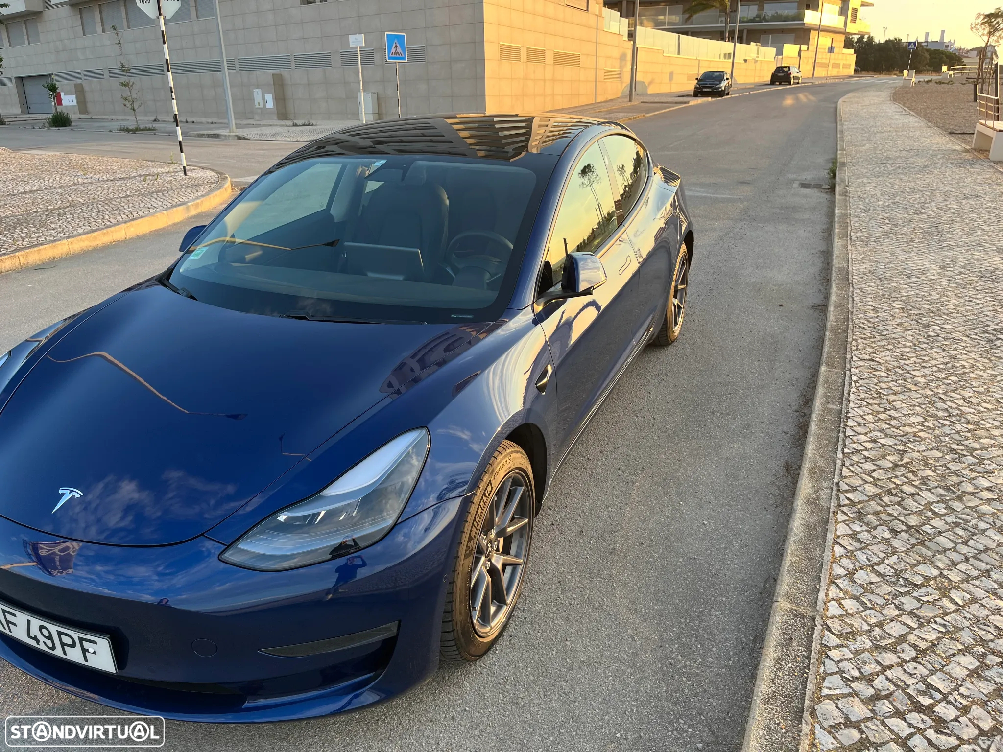 Tesla Model 3 - 5