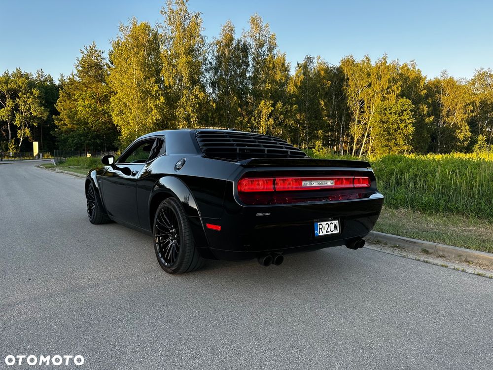 Dodge Challenger 5.7 R/T - 8