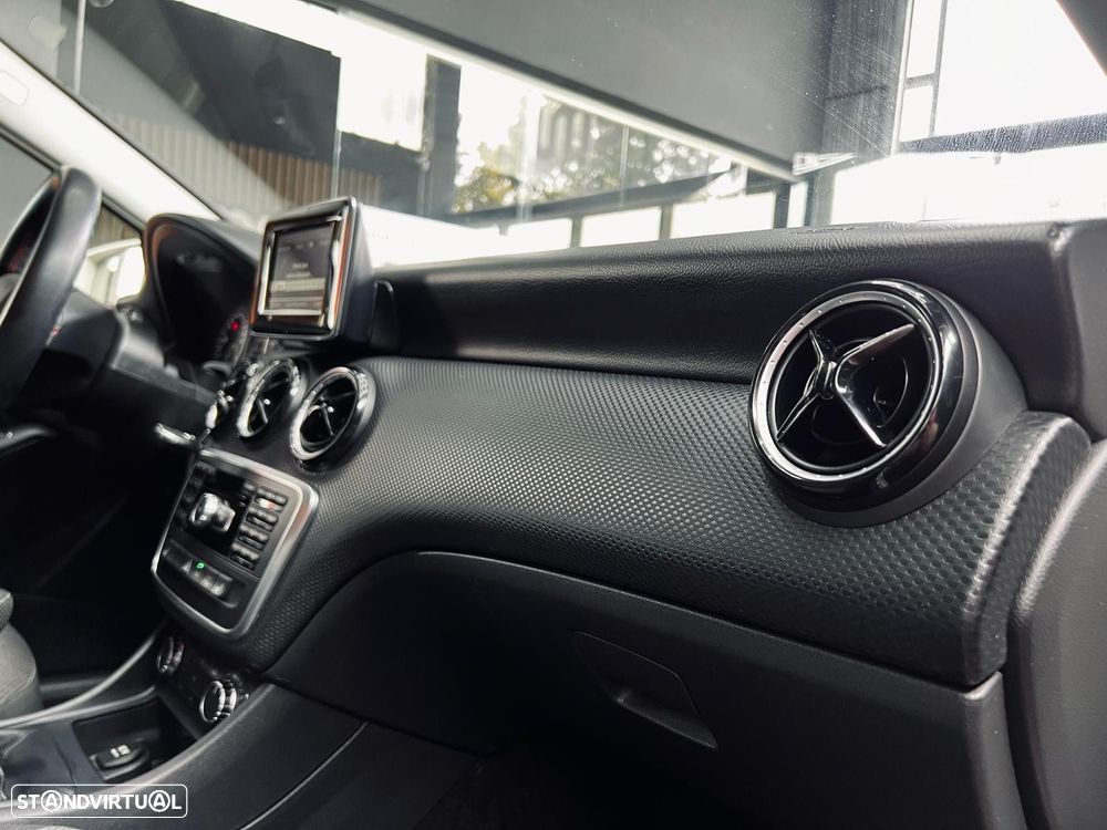 Mercedes-Benz A 180 d - 41