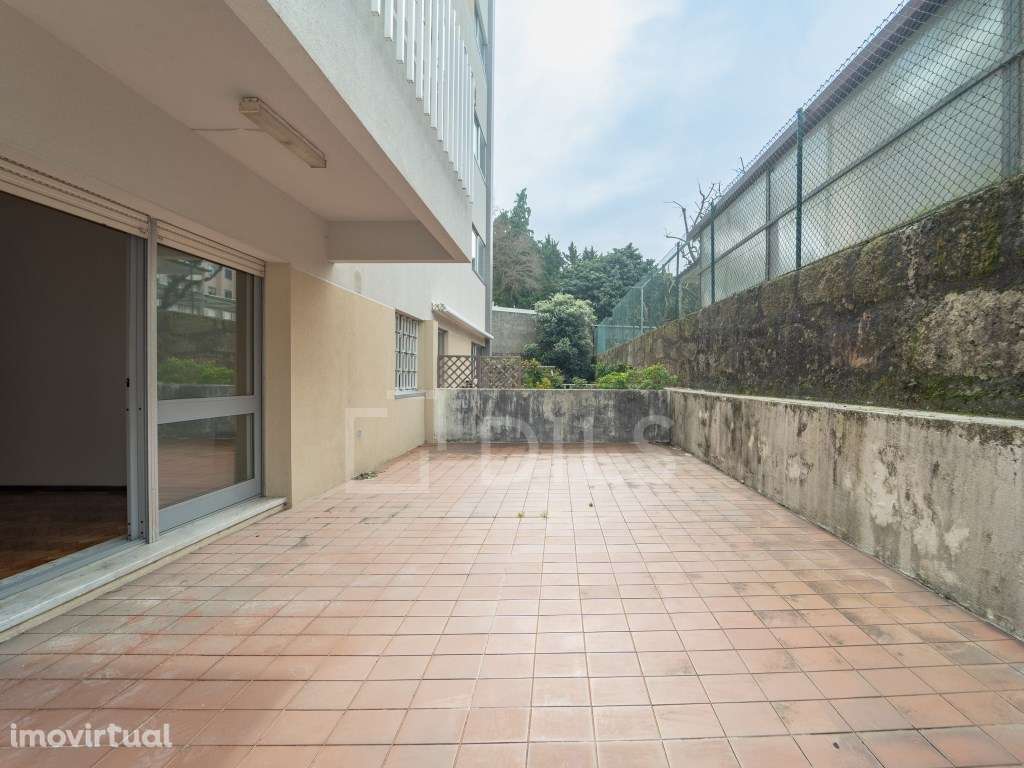Apartamento T2 com terraço de 40m2, em Costa Cabral, Porto - Grande imagem: 5/28