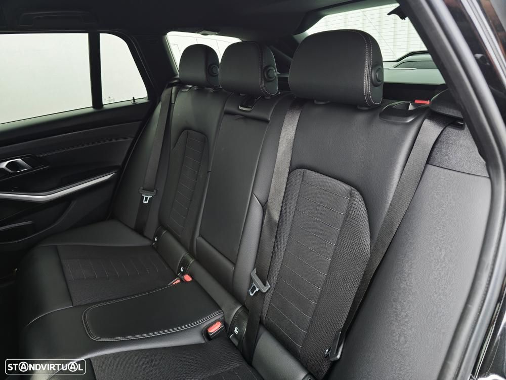 BMW 320 e Pack Essence Auto - 20