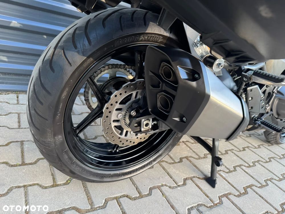 Kawasaki Versys 1000 - 13