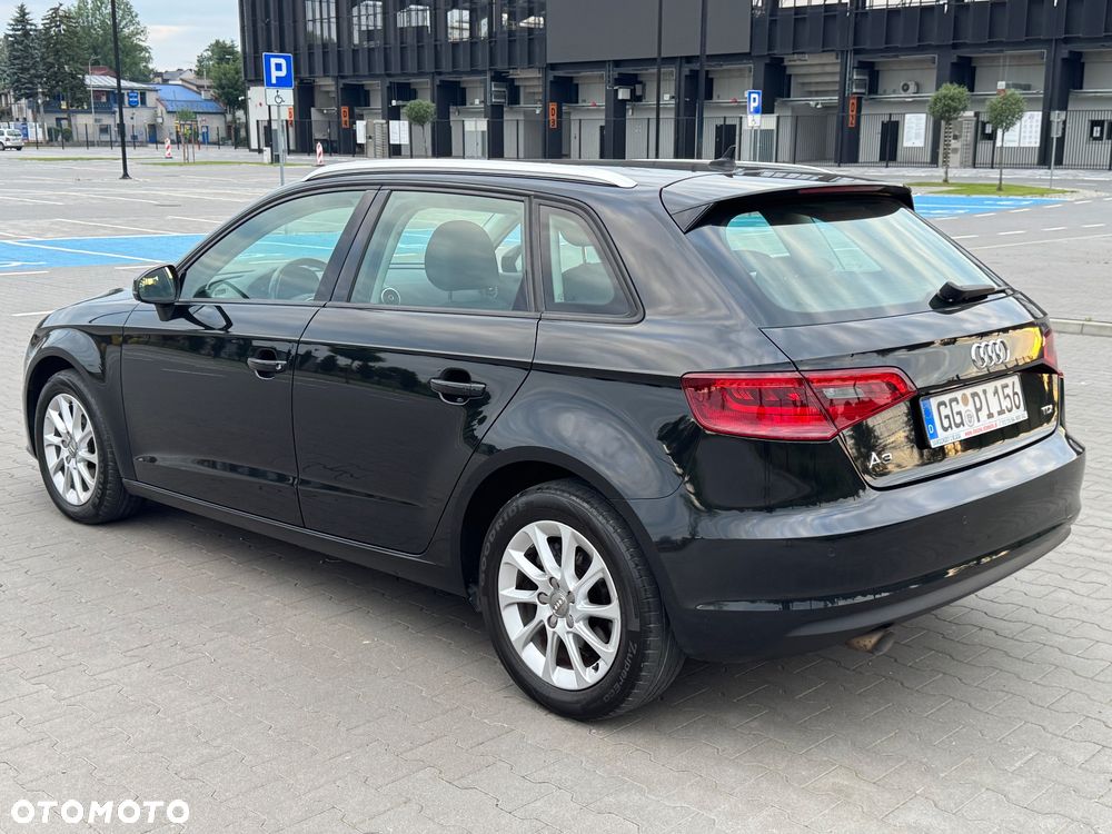 Audi A3 Sportback 1.6 TDI Attraction - 9