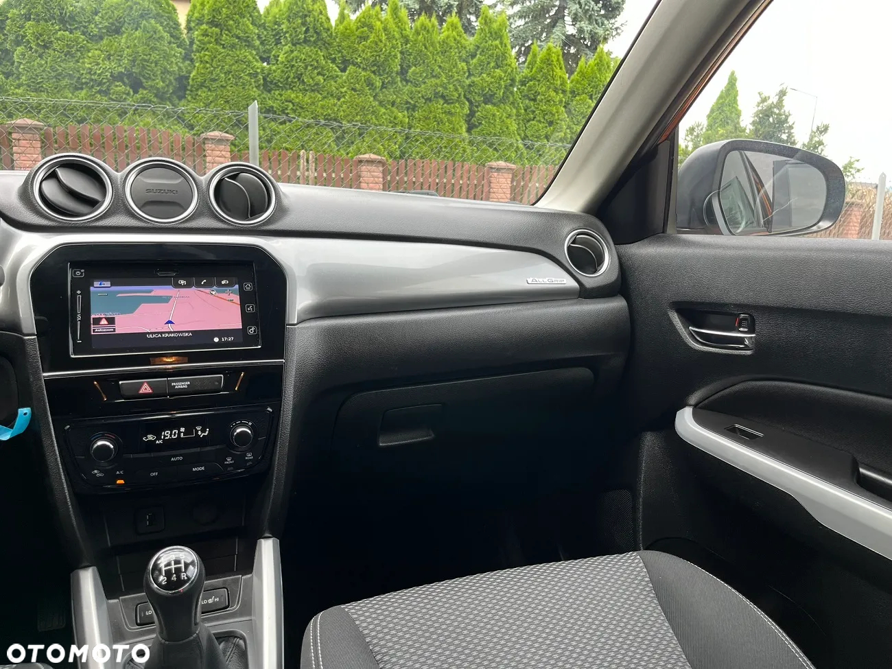 Suzuki Vitara 1.6 Premium 4WD - 22