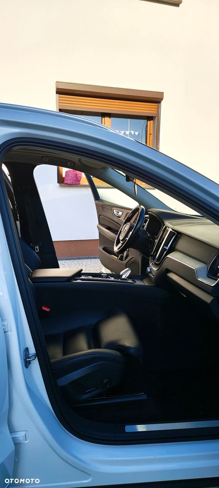 Volvo XC 60 B4 D Inscription - 27
