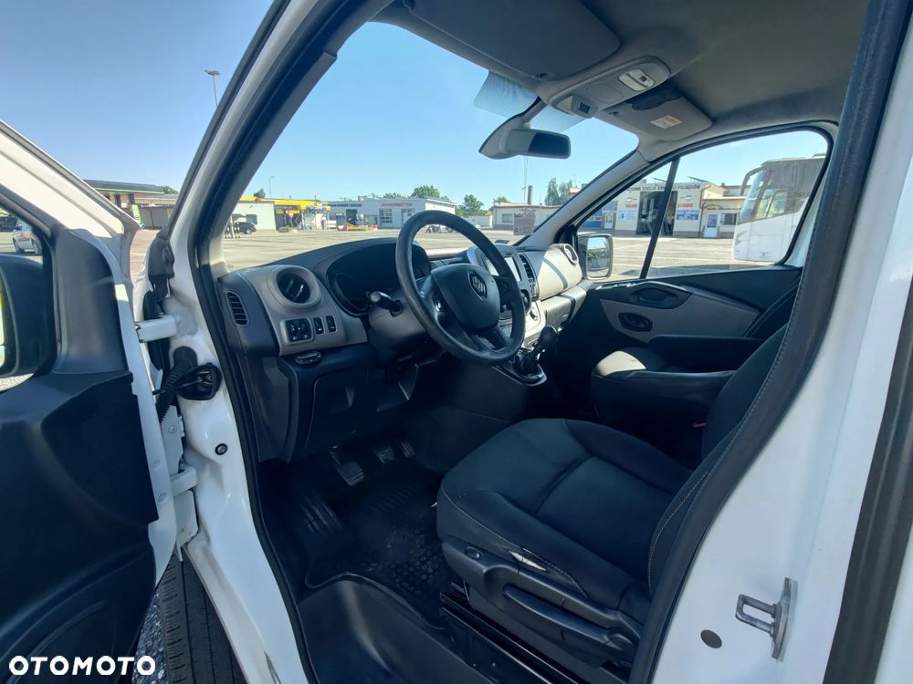 Renault TRAFIC - 9