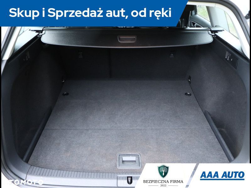 Volkswagen Golf - 14