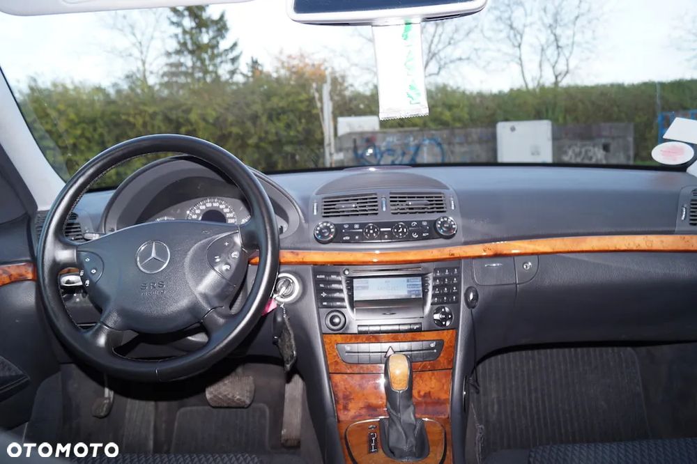 Mercedes-Benz Klasa E 200 Kompressor Automatik Elegance - 9