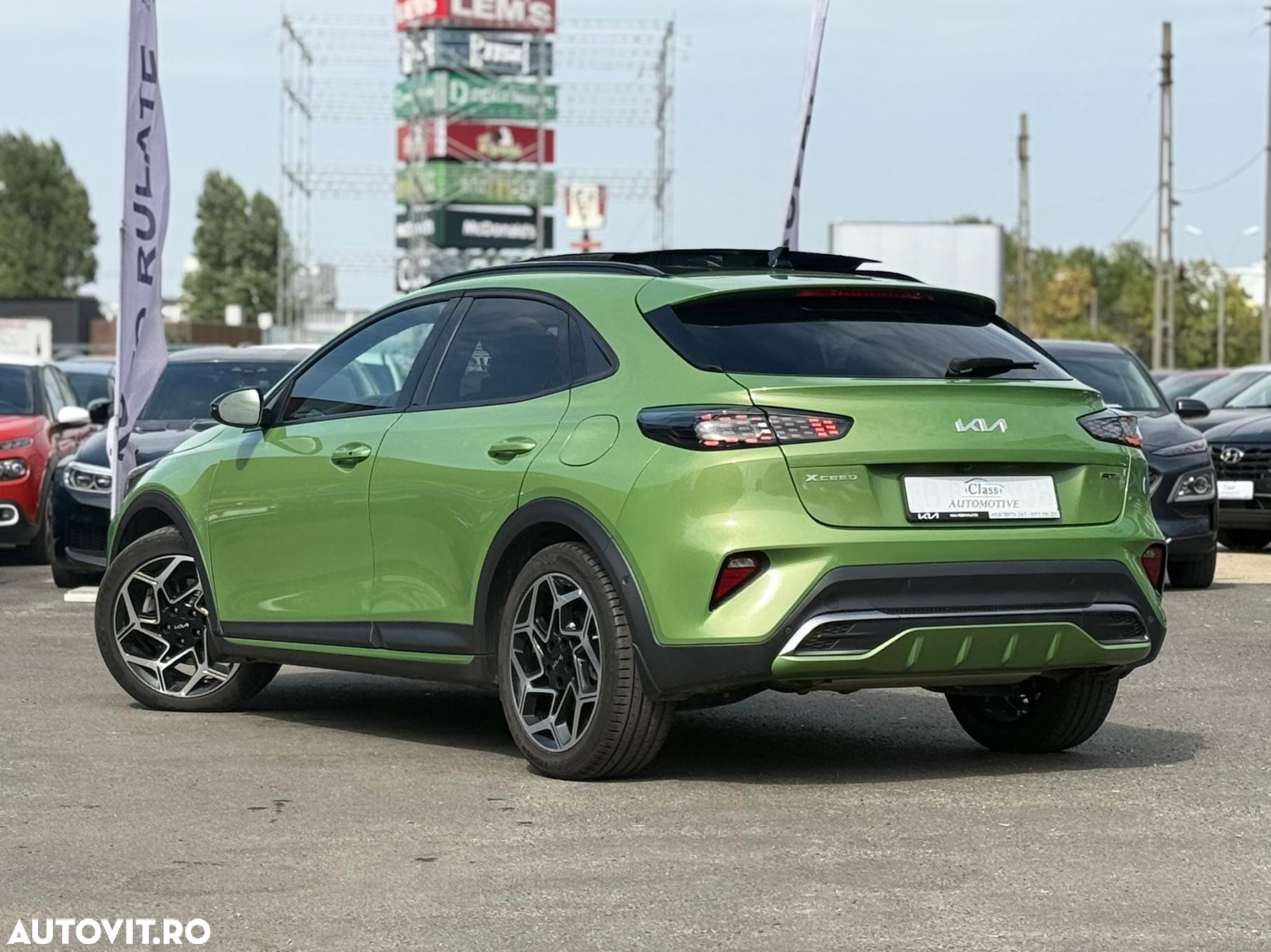 Kia XCeed - 12