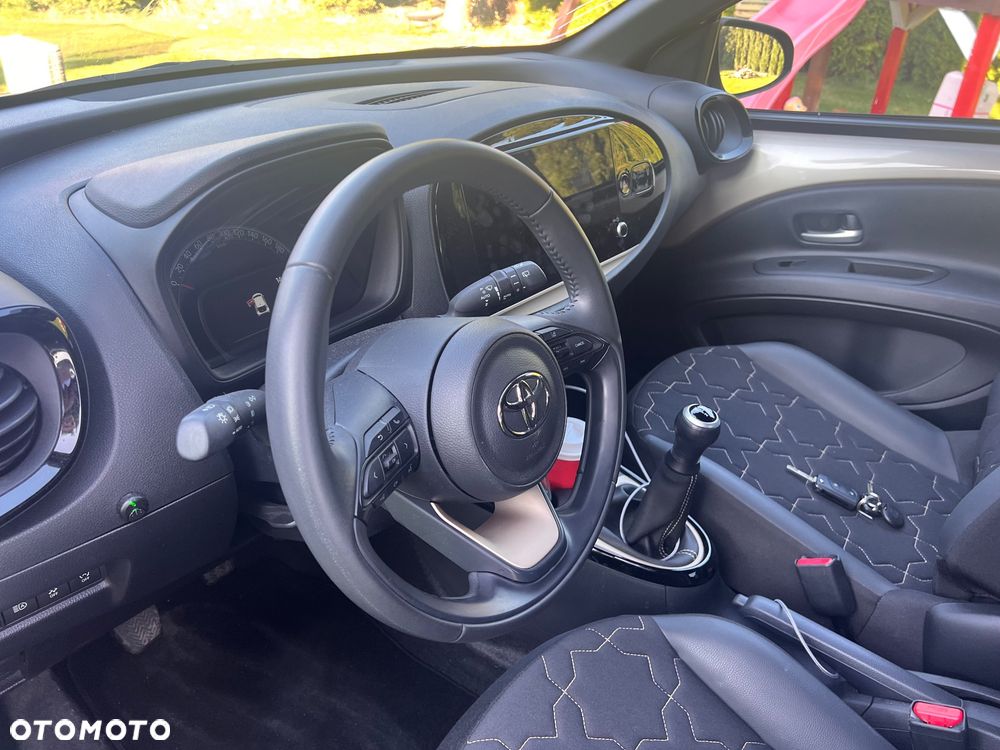 Toyota Aygo X 1.0 VVT-i JBL Edition - 13