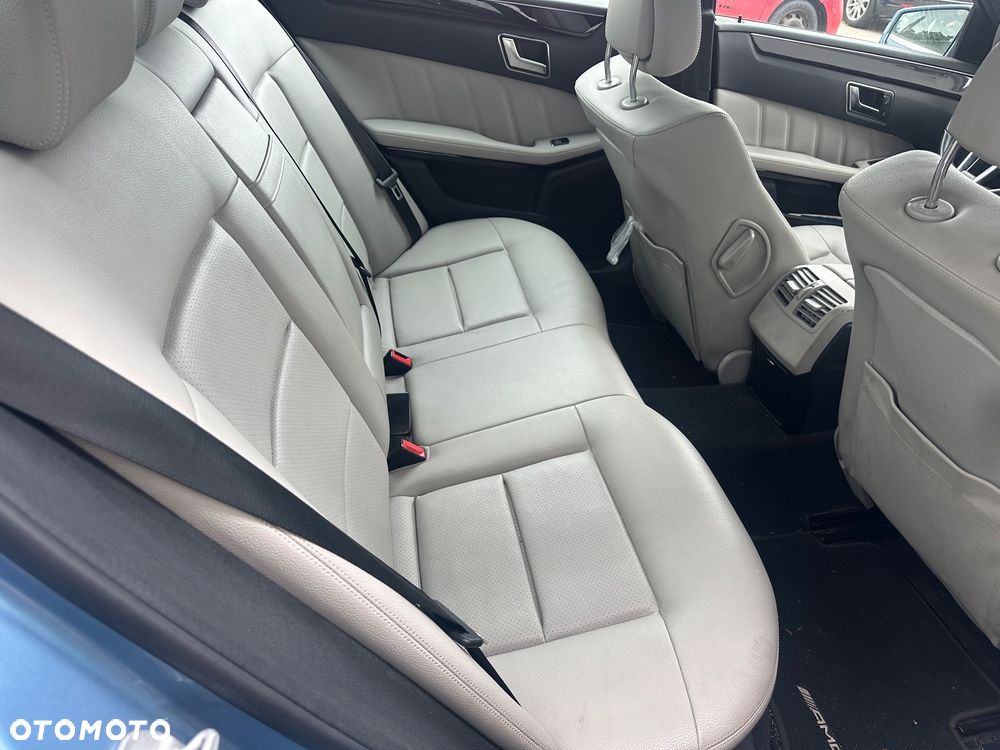 Mercedes-Benz Klasa E 350 CDI DPF 4Matic BlueEFFICIENCY 7G-TRONIC - 20