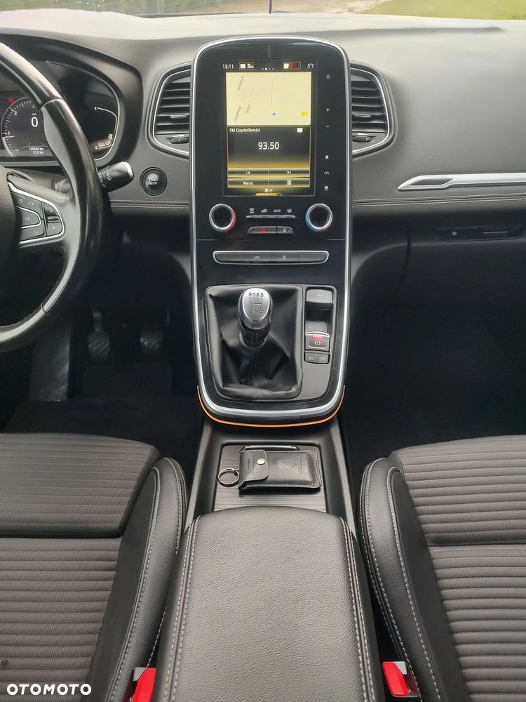 Renault Grand Scenic BLUE dCi 120 BOSE EDITION - 21