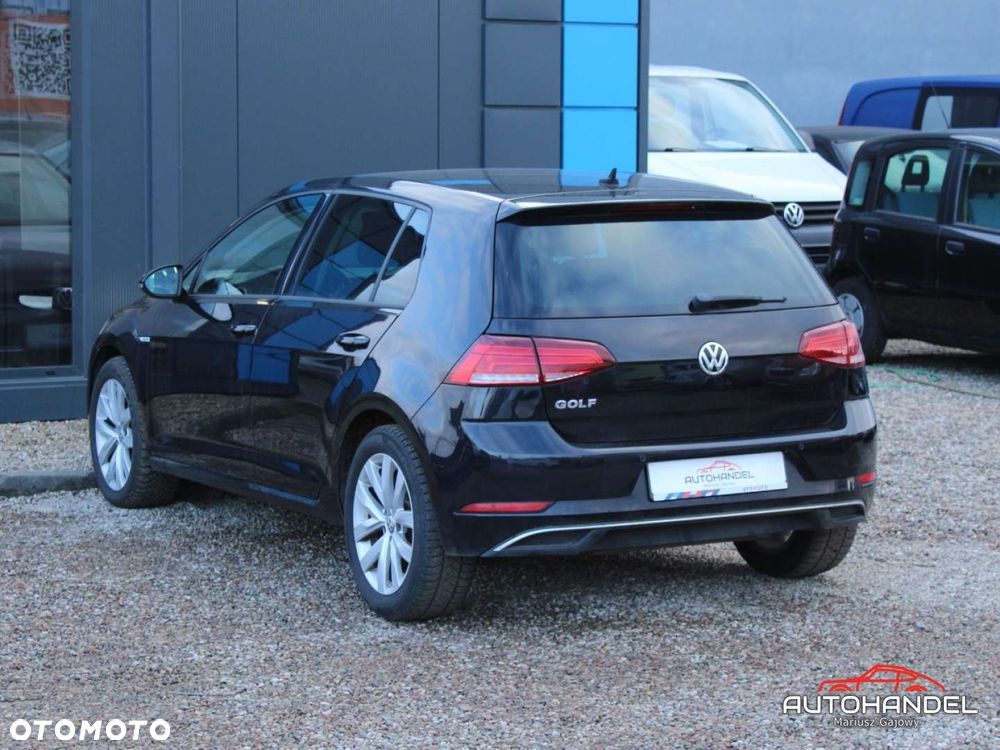 Volkswagen Golf - 4